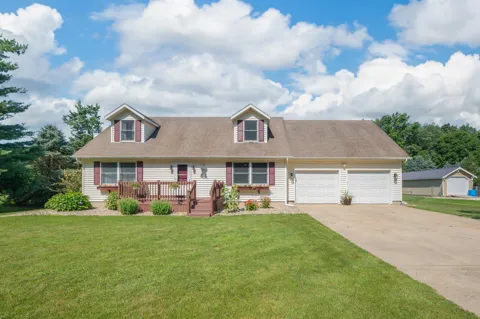 1136 Carberry Road