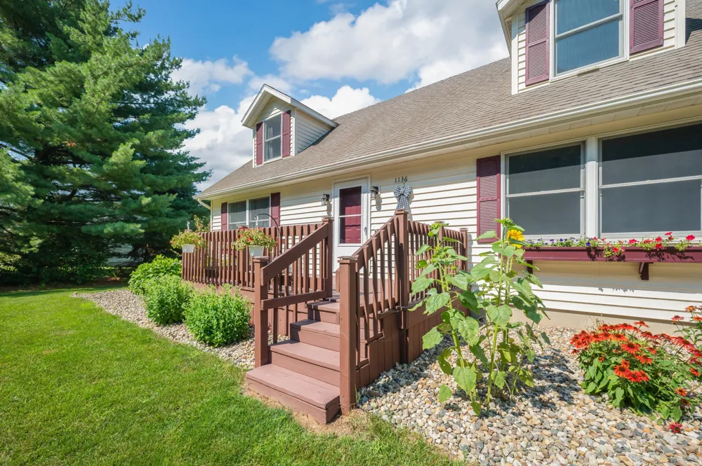 1136 Carberry Road Niles, MI 49120