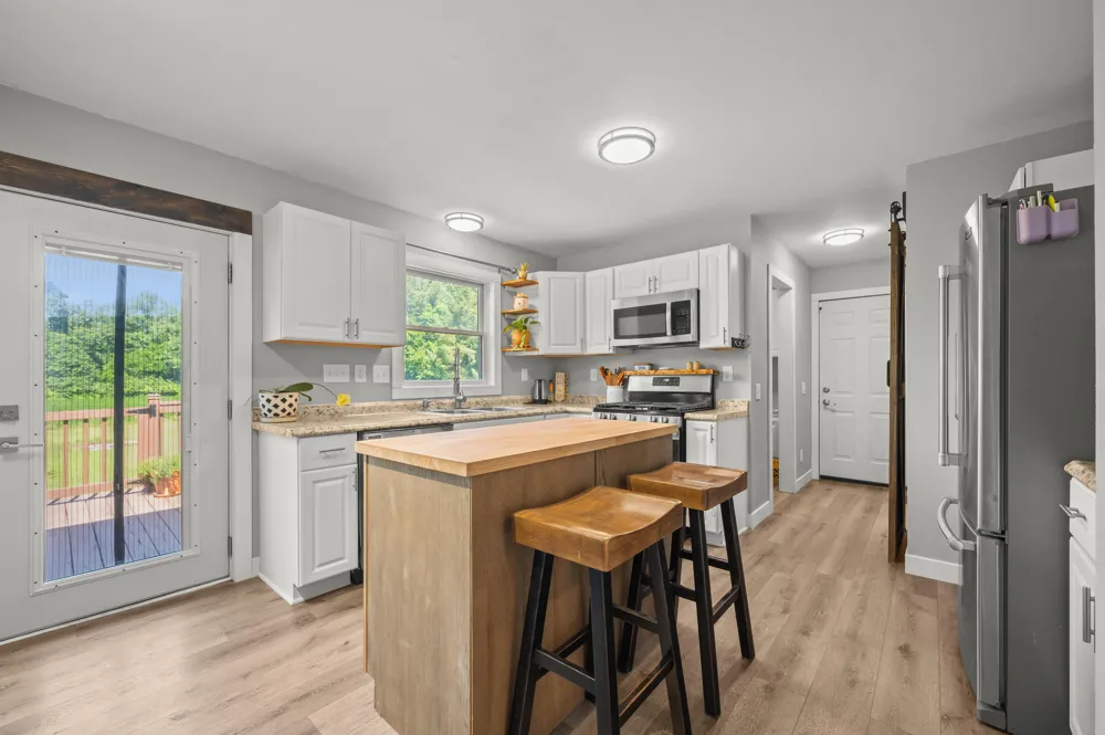 1136 Carberry Road Niles, MI 49120