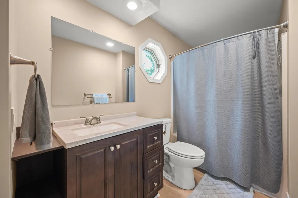 1136 Carberry Road Niles, MI 49120