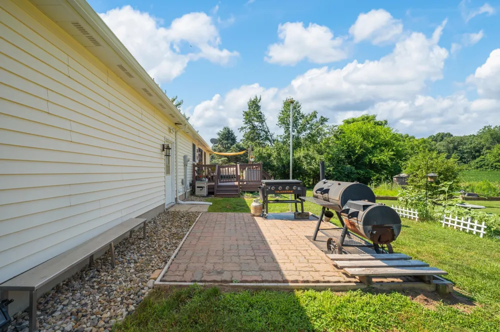 1136 Carberry Road Niles, MI 49120