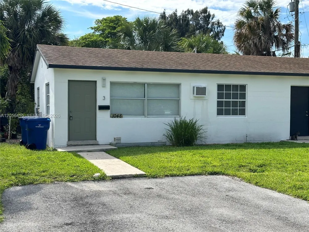 1048 E Avenue E #3 Riviera Beach, FL 33404