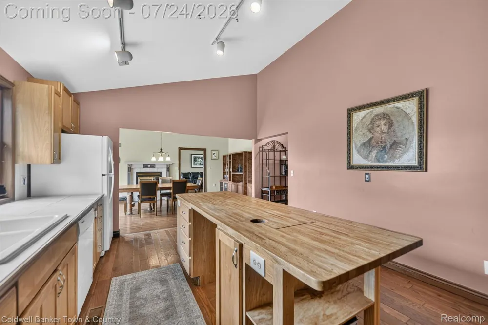 8175 Farley Road Putnam Township, MI 48169