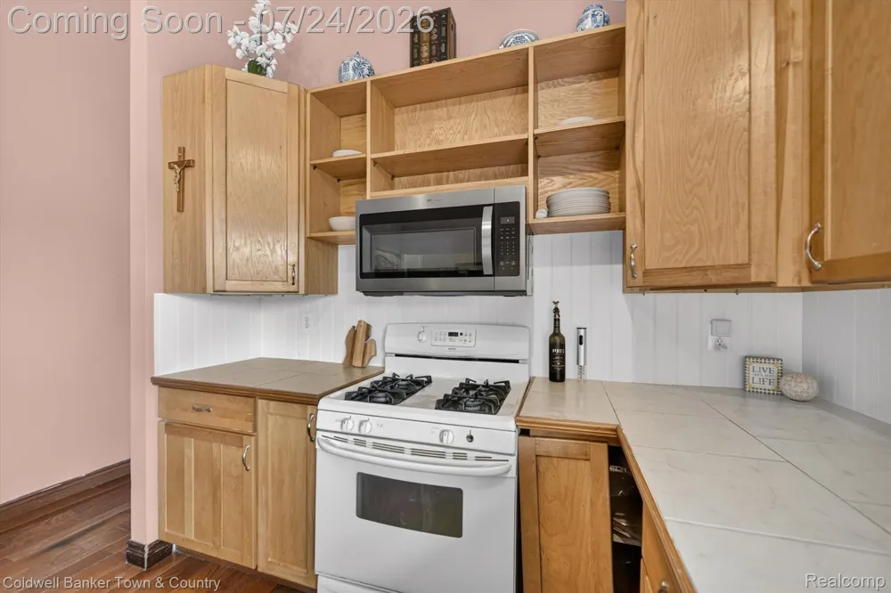 8175 Farley Road Putnam Township, MI 48169