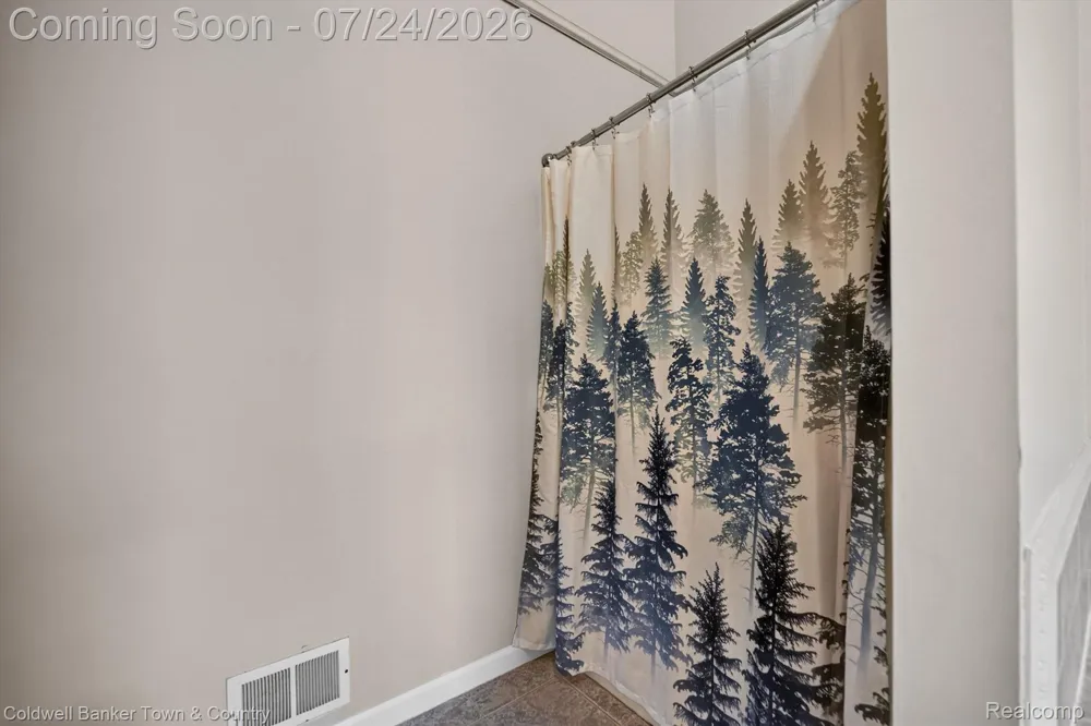 8175 Farley Road Putnam Township, MI 48169