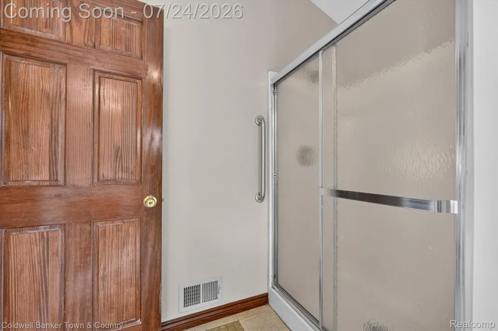 8175 Farley Road Putnam Township, MI 48169