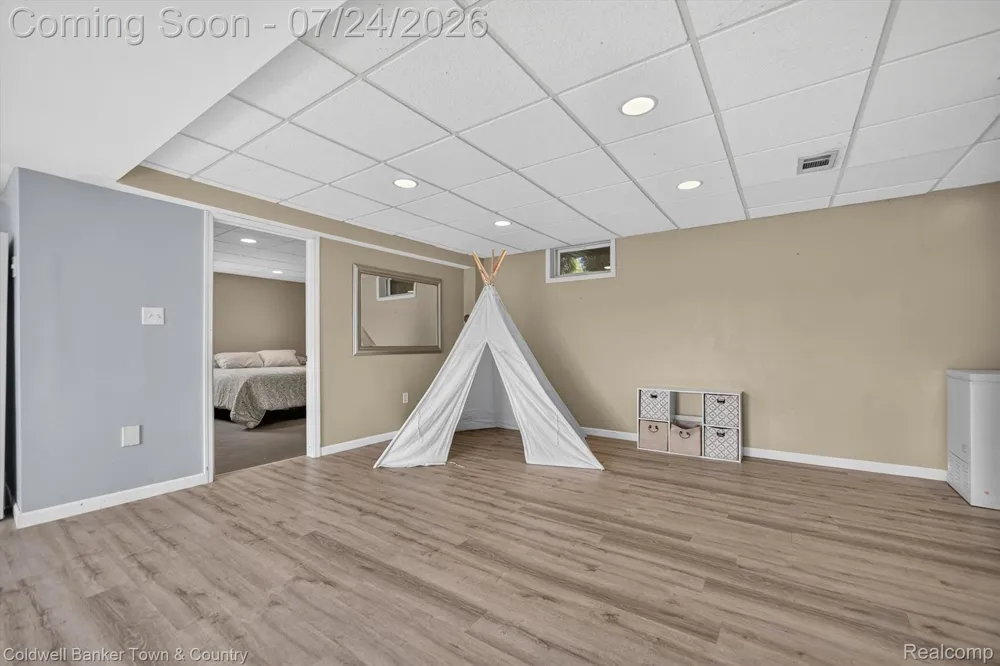 8175 Farley Road Putnam Township, MI 48169
