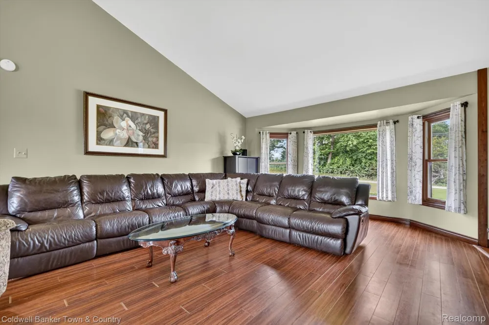 8175 Farley Road Putnam Township, MI 48169