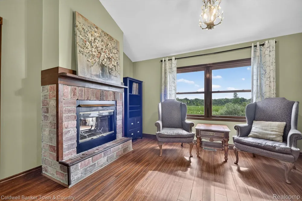 8175 Farley Road Putnam Township, MI 48169