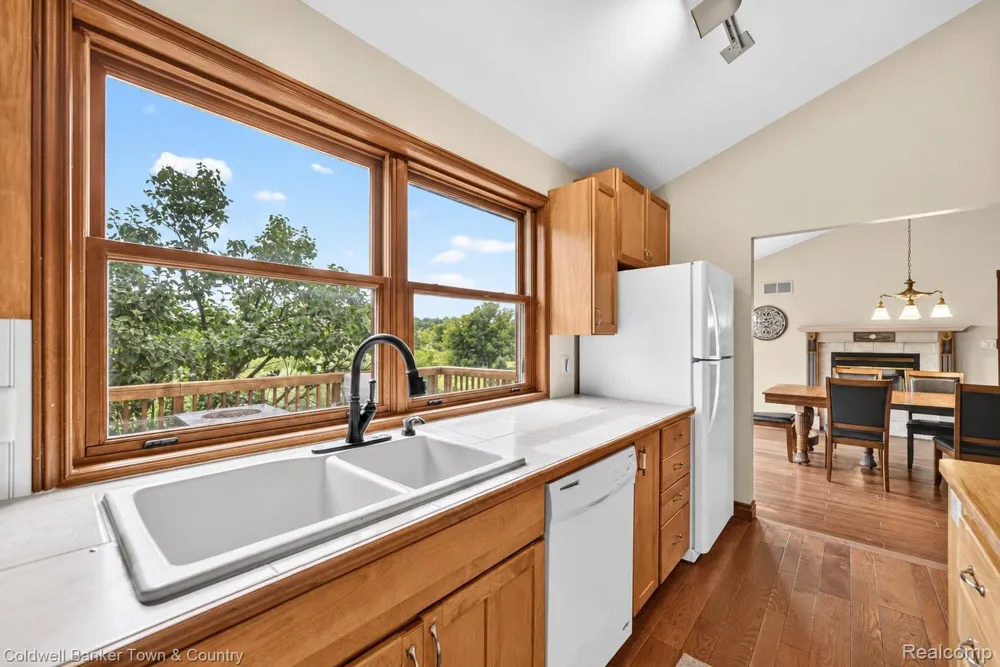 8175 Farley Road Putnam Township, MI 48169