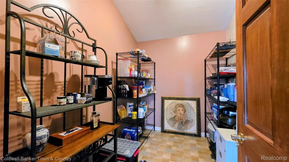 8175 Farley Road Putnam Township, MI 48169