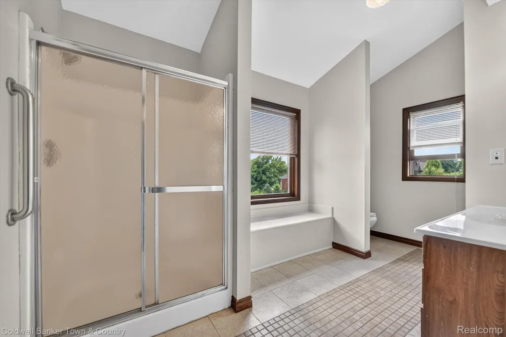 8175 Farley Road Putnam Township, MI 48169