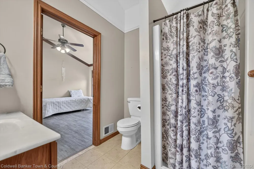 8175 Farley Road Putnam Township, MI 48169