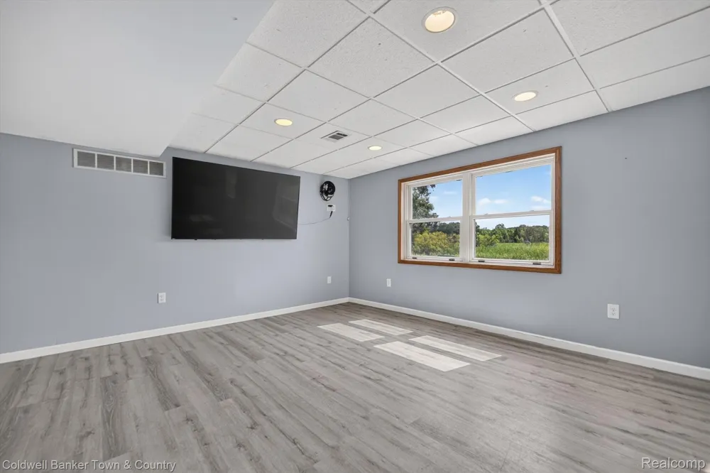8175 Farley Road Putnam Township, MI 48169