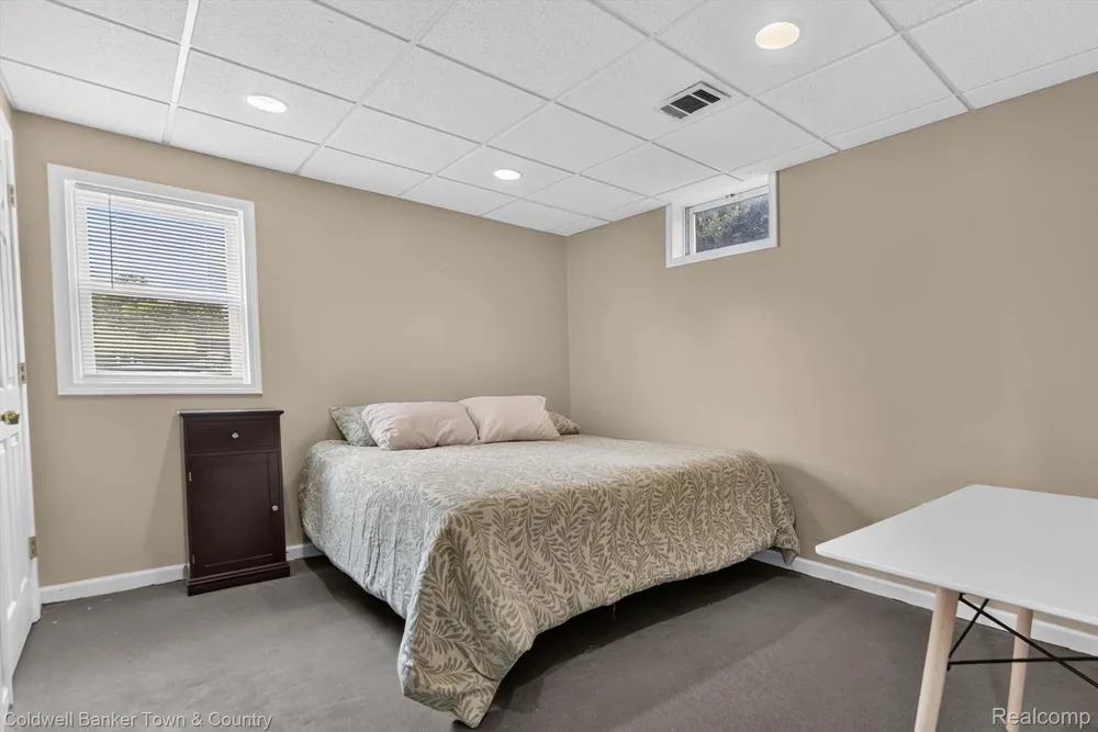 8175 Farley Road Putnam Township, MI 48169
