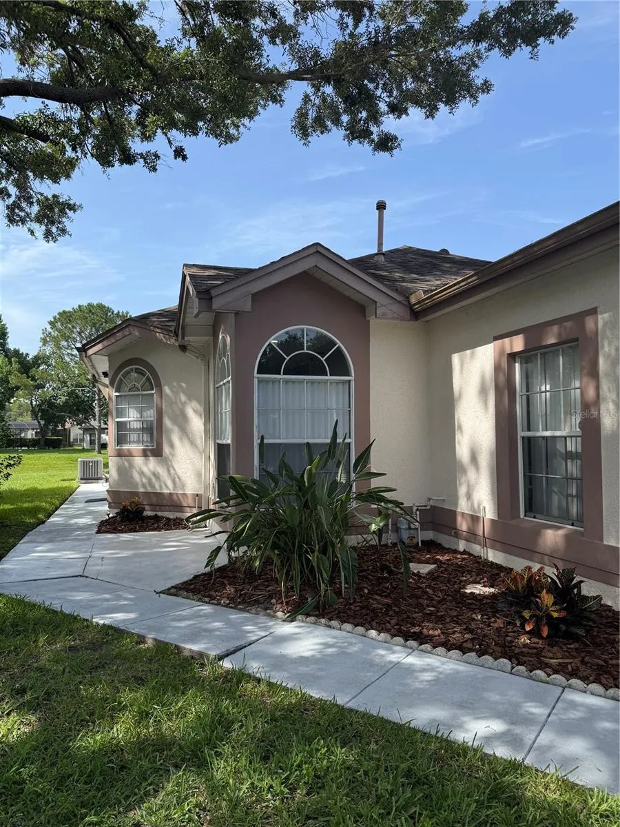 5754 PARKVIEW LAKE DRIVE Orlando, FL 32821