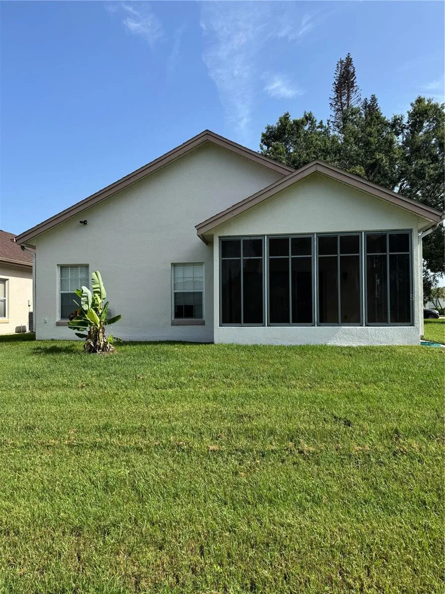 5754 PARKVIEW LAKE DRIVE Orlando, FL 32821