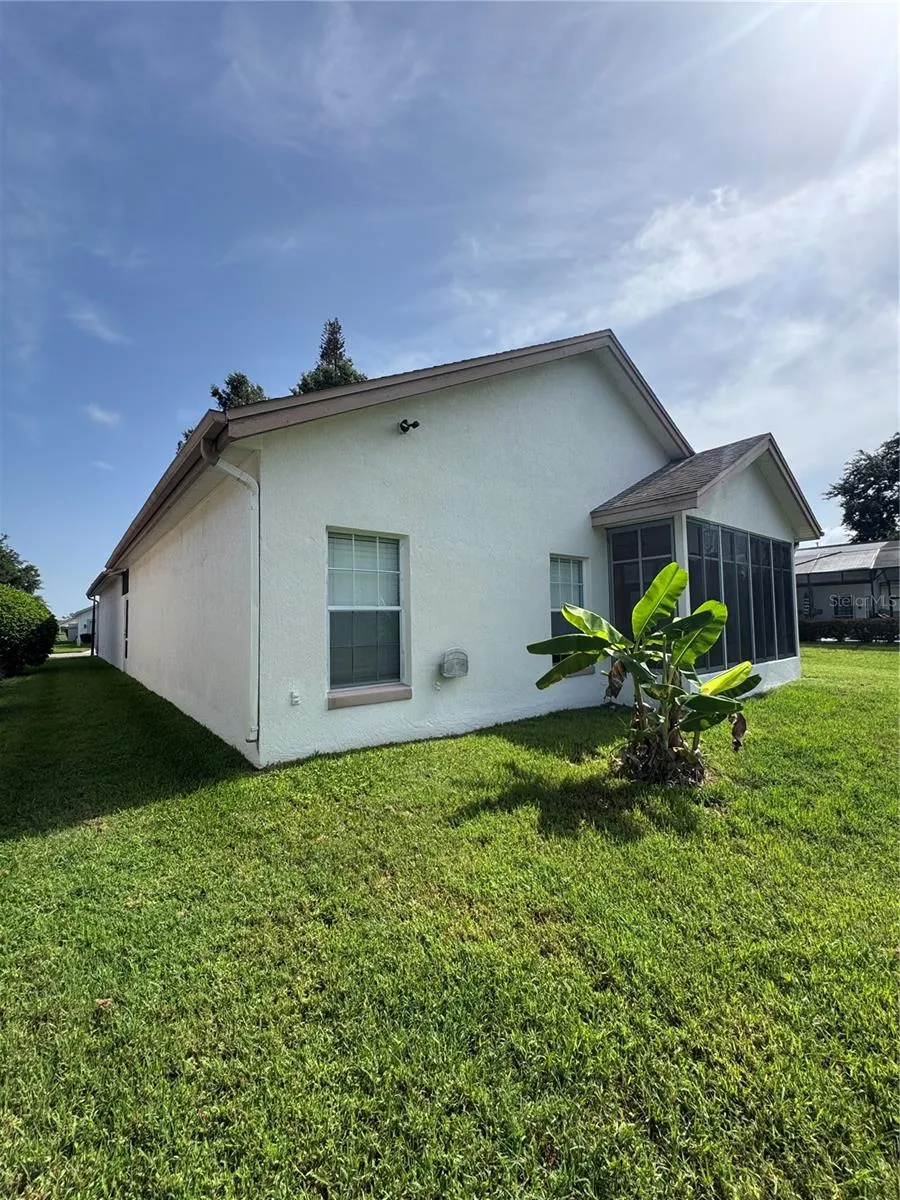 5754 PARKVIEW LAKE DRIVE Orlando, FL 32821