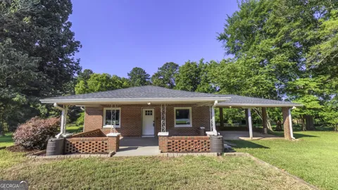 2986 Hilltop DR
