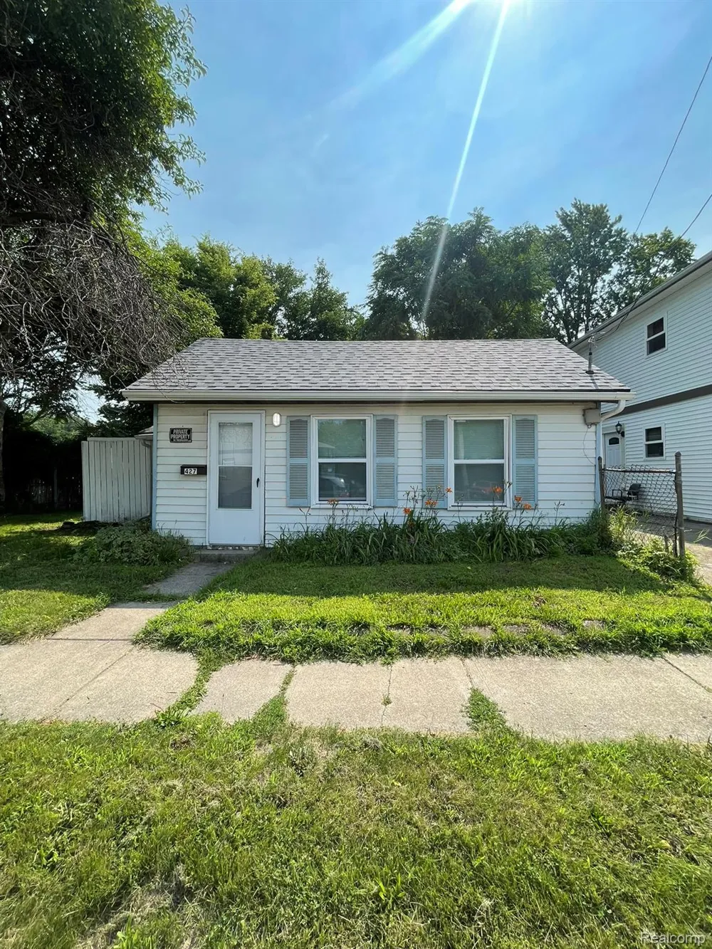 427 Wabash Street Milan City, MI 48160