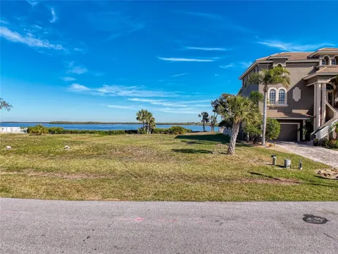 Lot 46 HARBORPOINTE DR.