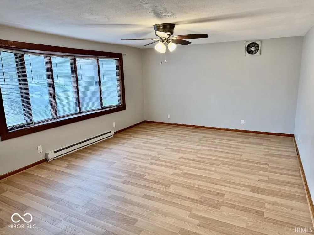 3504 Reserve Street Muncie, IN 47304
