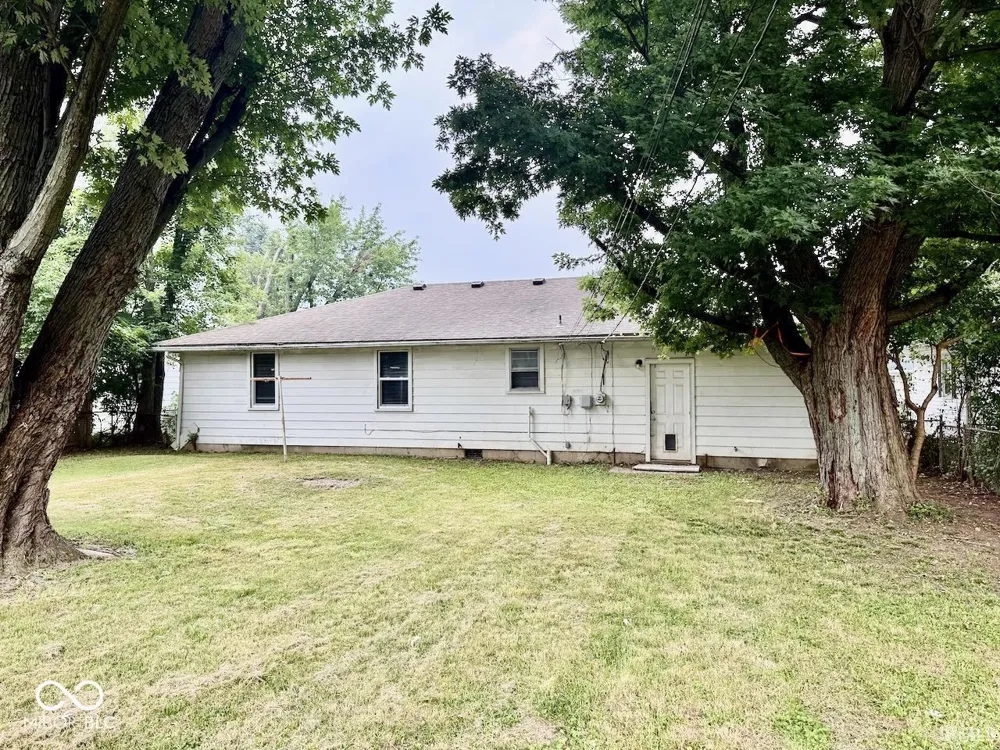 3504 Reserve Street Muncie, IN 47304
