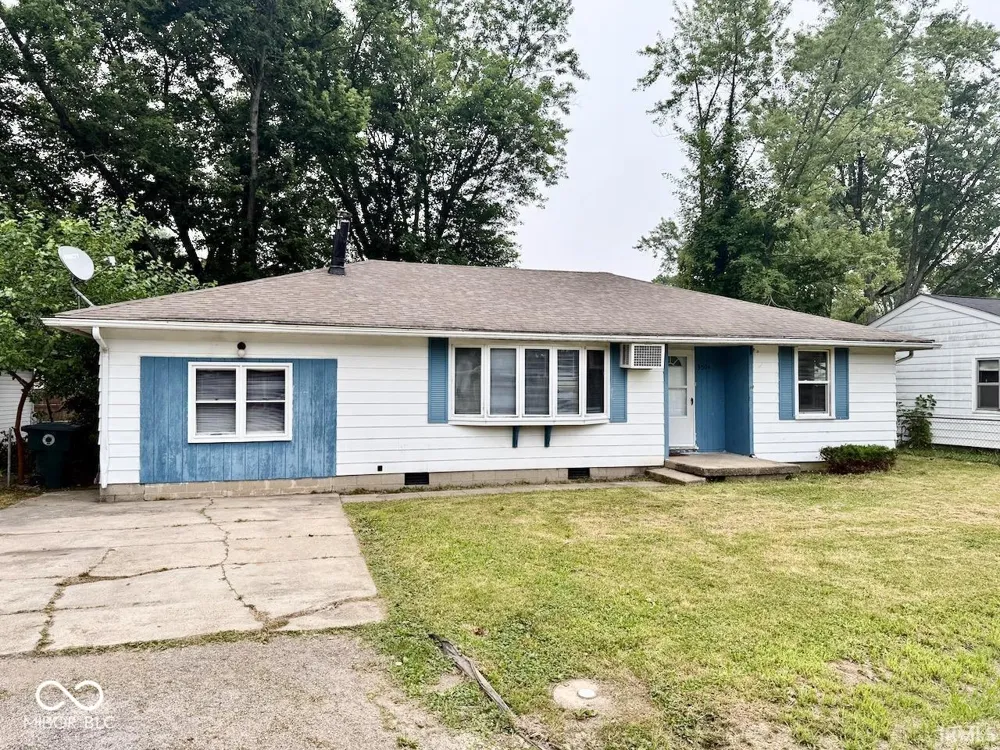 3504 Reserve Street Muncie, IN 47304
