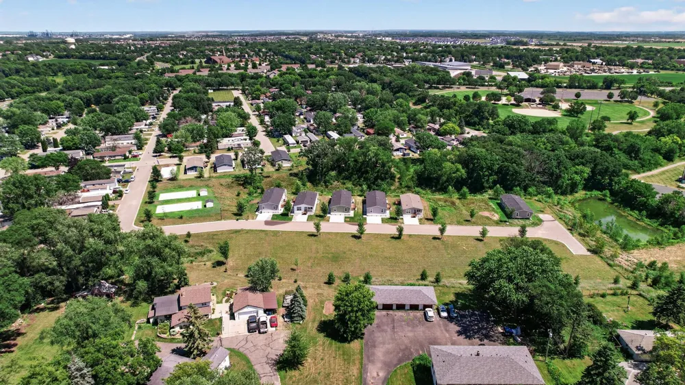 13830 S Robert Trail Rosemount, MN 55068