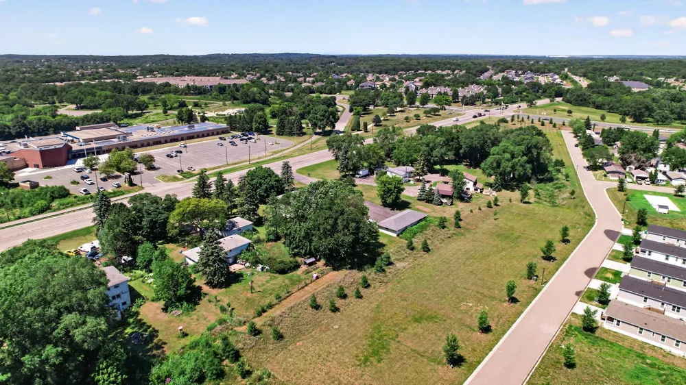 13830 S Robert Trail Rosemount, MN 55068