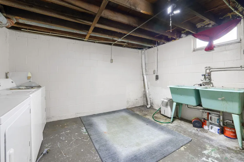 1024 Geranium Avenue E Saint Paul, MN 55106
