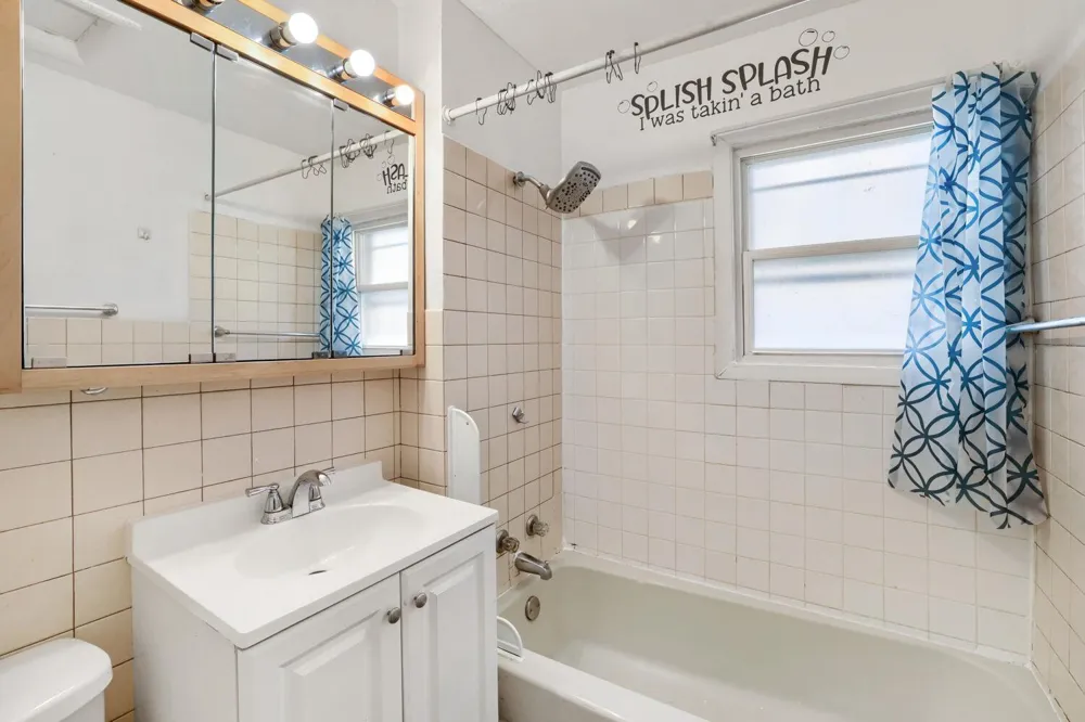 1024 Geranium Avenue E Saint Paul, MN 55106