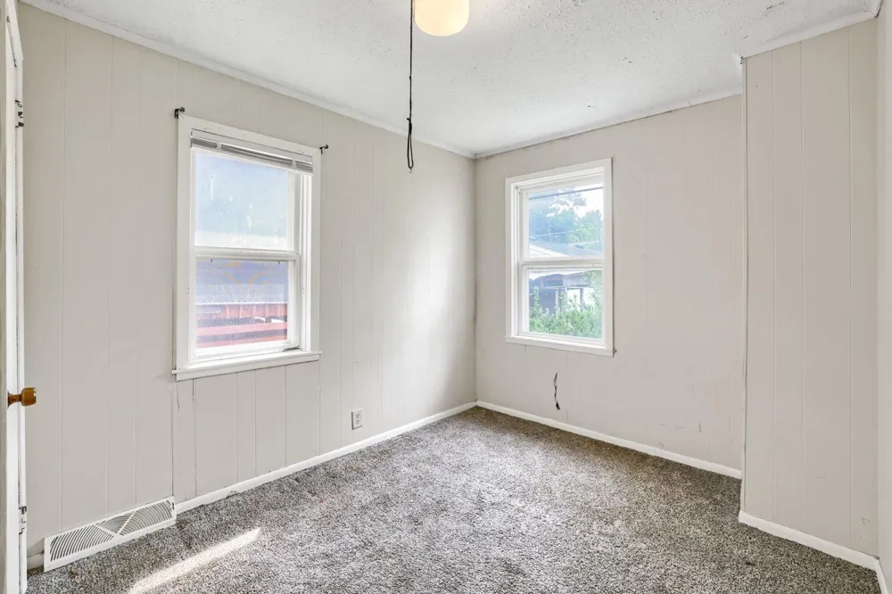 1024 Geranium Avenue E Saint Paul, MN 55106