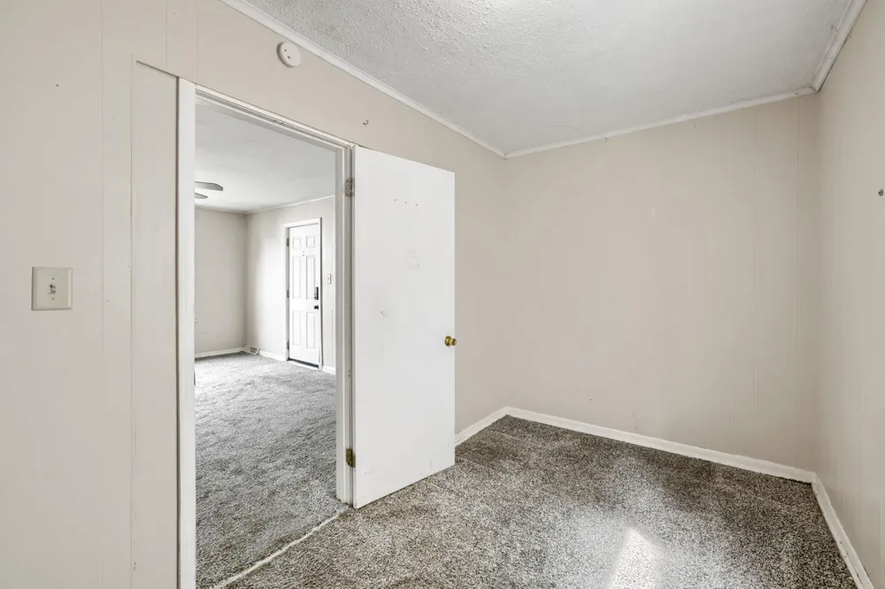 1024 Geranium Avenue E Saint Paul, MN 55106