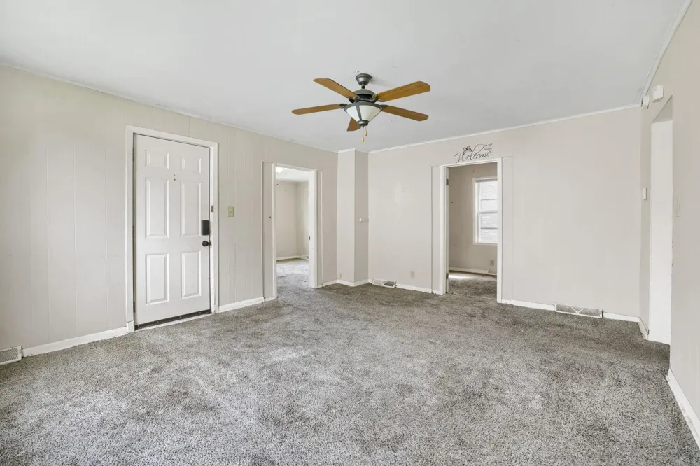 1024 Geranium Avenue E Saint Paul, MN 55106