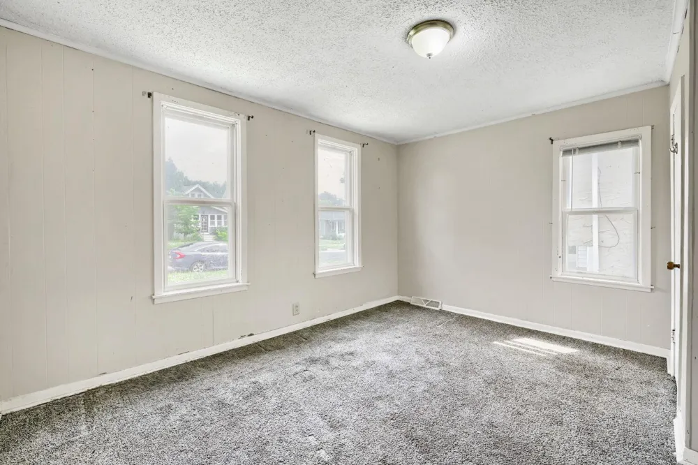 1024 Geranium Avenue E Saint Paul, MN 55106