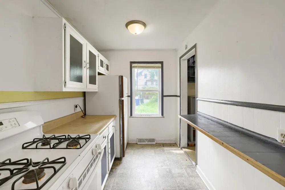 1024 Geranium Avenue E Saint Paul, MN 55106