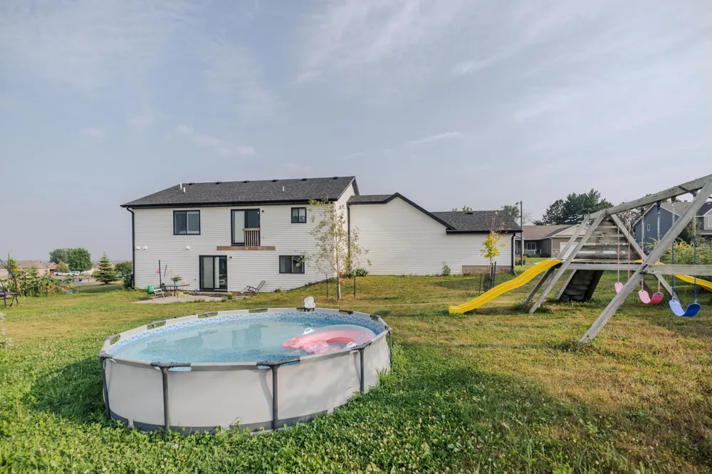 856 Golfview Avenue Zumbrota, MN 55992