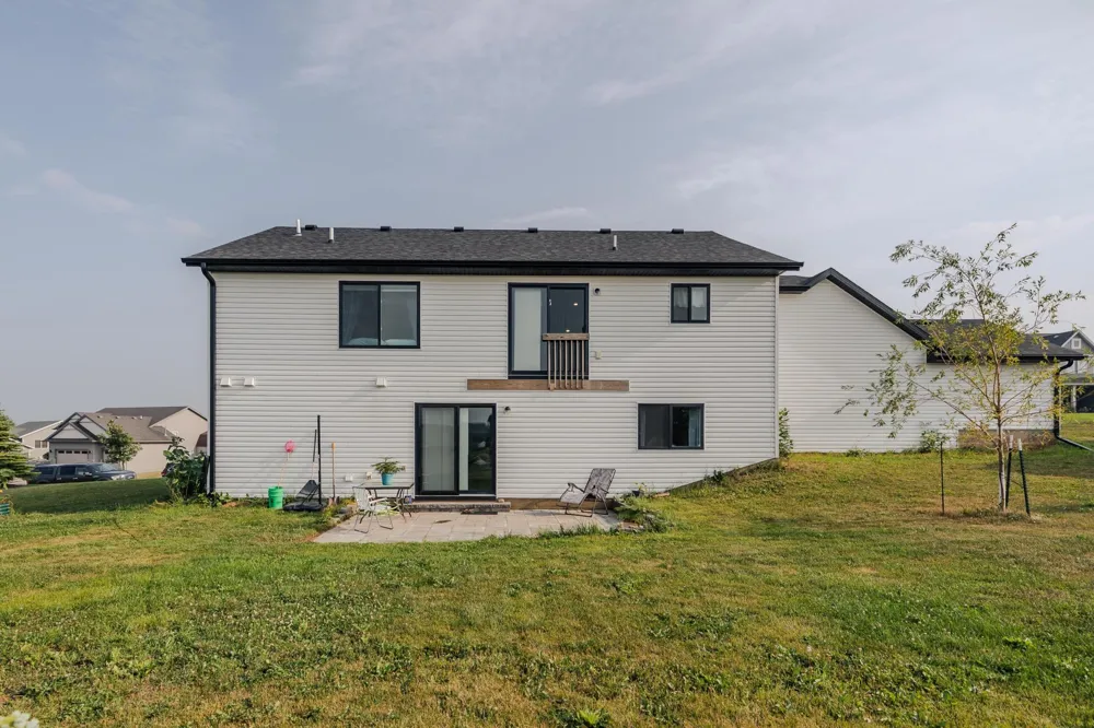 856 Golfview Avenue Zumbrota, MN 55992