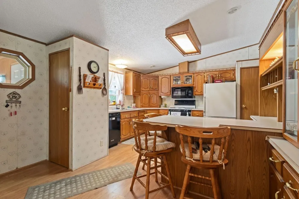 39687 30th Avenue Wahkon, MN 56386
