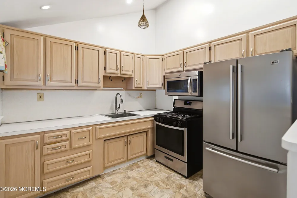 51 Haven Terrace Parlin, NJ 08859