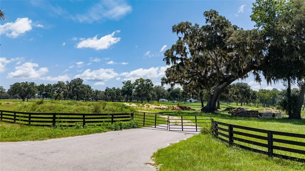 15479 SE 57TH TERRACE Summerfield, FL 34491