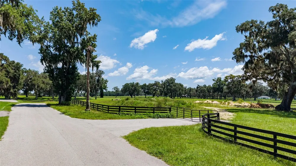 15479 SE 57TH TERRACE Summerfield, FL 34491