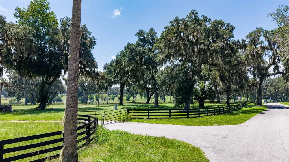 15479 SE 57TH TERRACE Summerfield, FL 34491