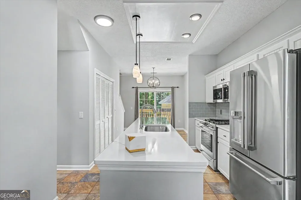 90 Brisbon Hall DR Richmond Hill, GA 31324