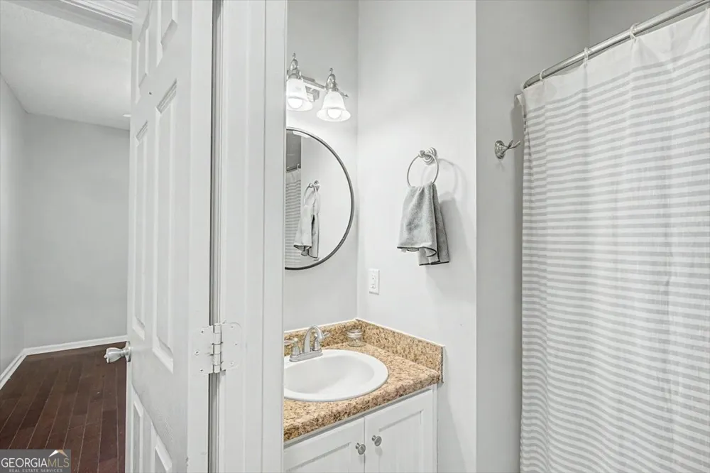 90 Brisbon Hall DR Richmond Hill, GA 31324