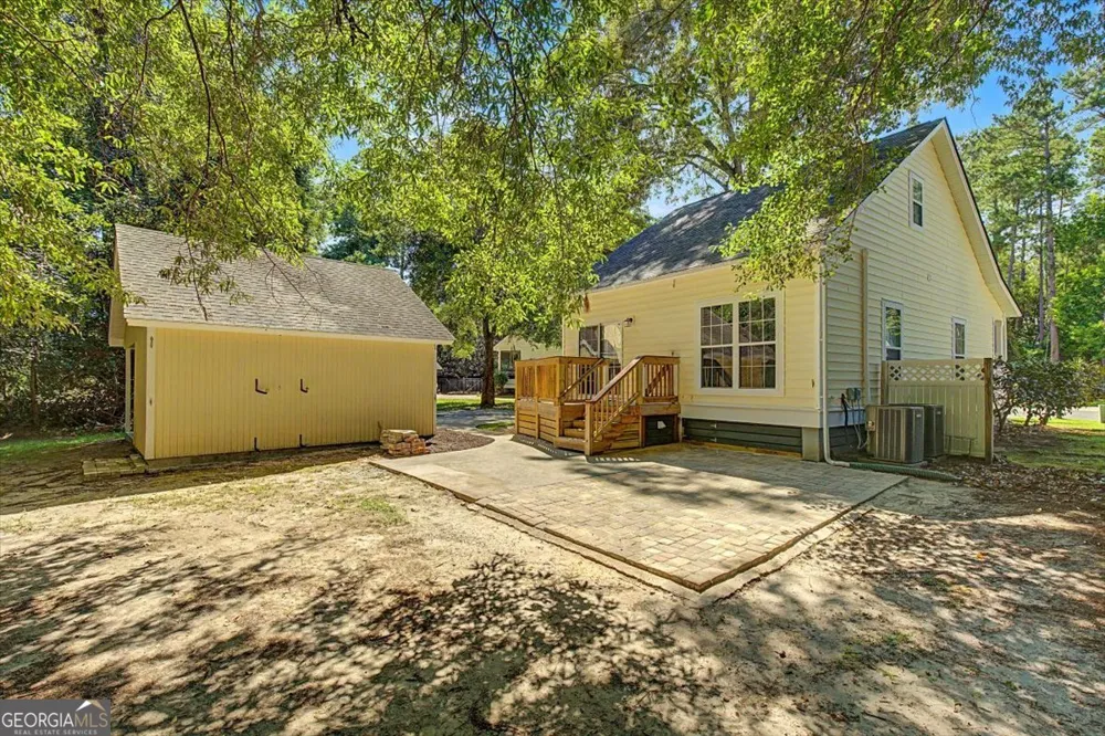 90 Brisbon Hall DR Richmond Hill, GA 31324