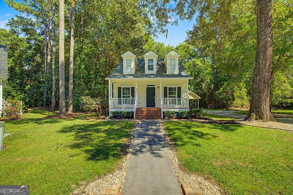 90 Brisbon Hall DR Richmond Hill, GA 31324