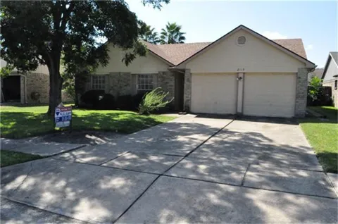 2119 Fountain Drive