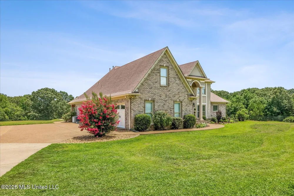 4620 Thompson Lane Byhalia, MS 38611